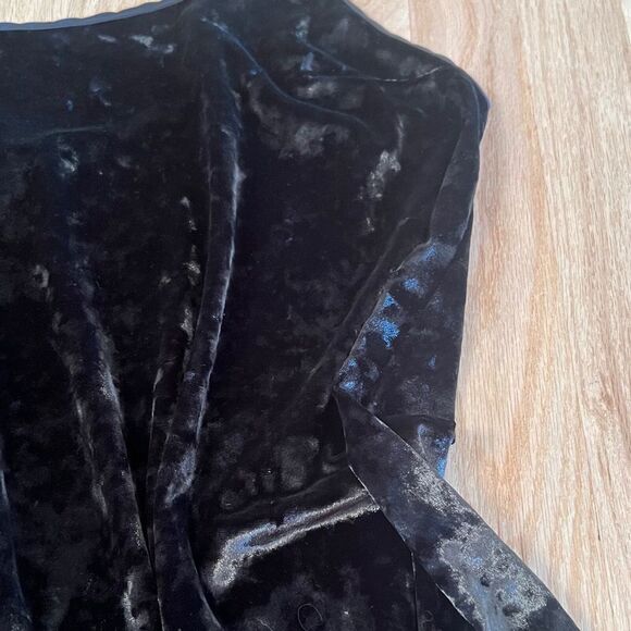 Victorias Secret Slip Dress Womens Medium Black crushed Velvet‎ Sleeveless glam - Picture 2 of 6